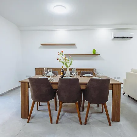 Modern Maisonette With Pool In The Heart Of *