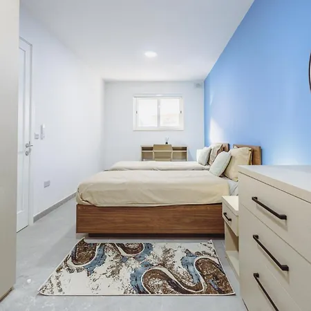 Modern Maisonette With Pool In The Heart Of Għargħur